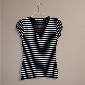 Basic stripped V Neck!